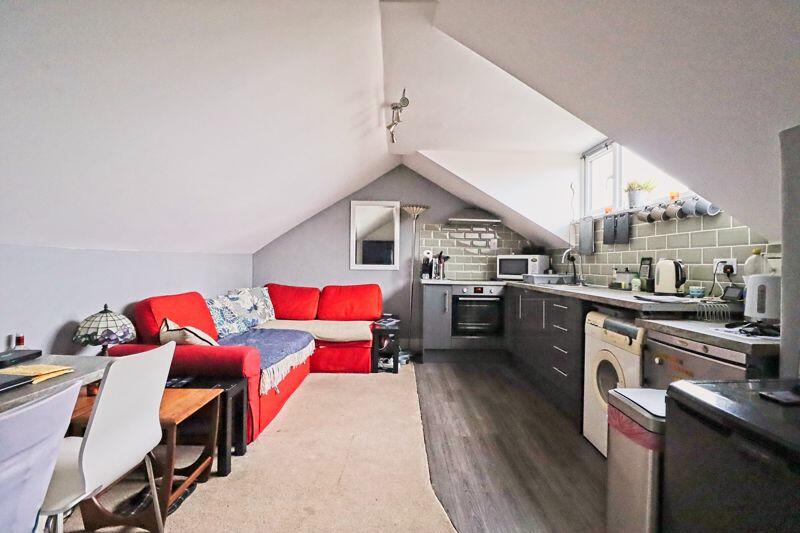 Kitchen / Living Room