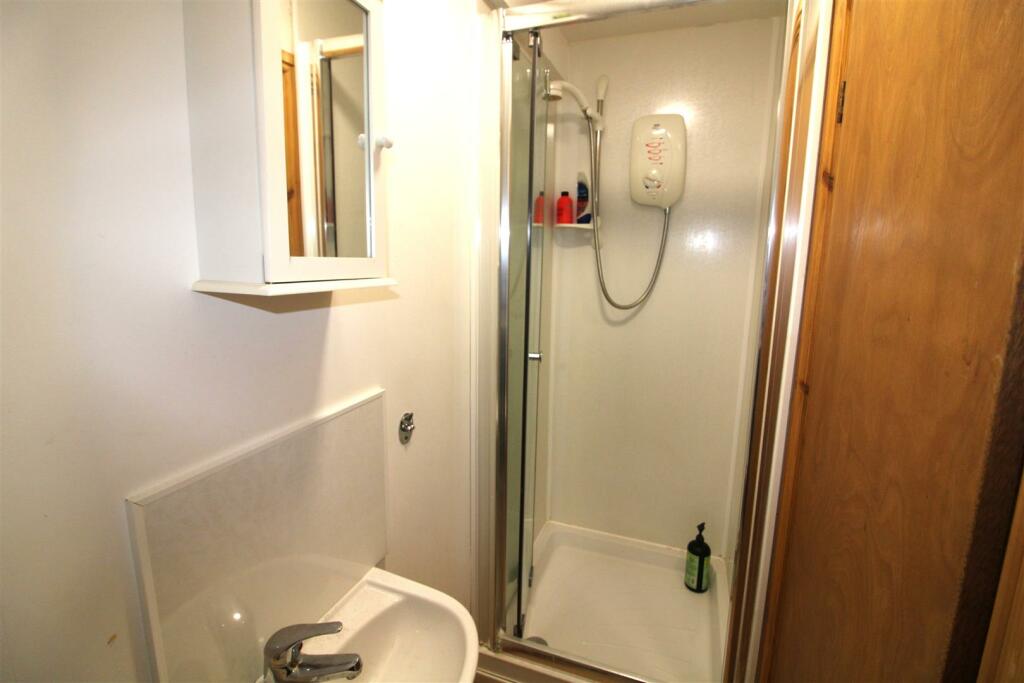 Bathroom 3