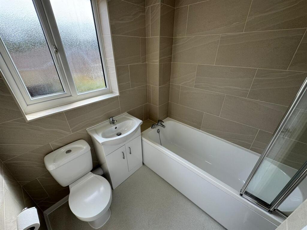 WhatsApp Image 2025-08-22 at 14.16.45 (1).jpeg