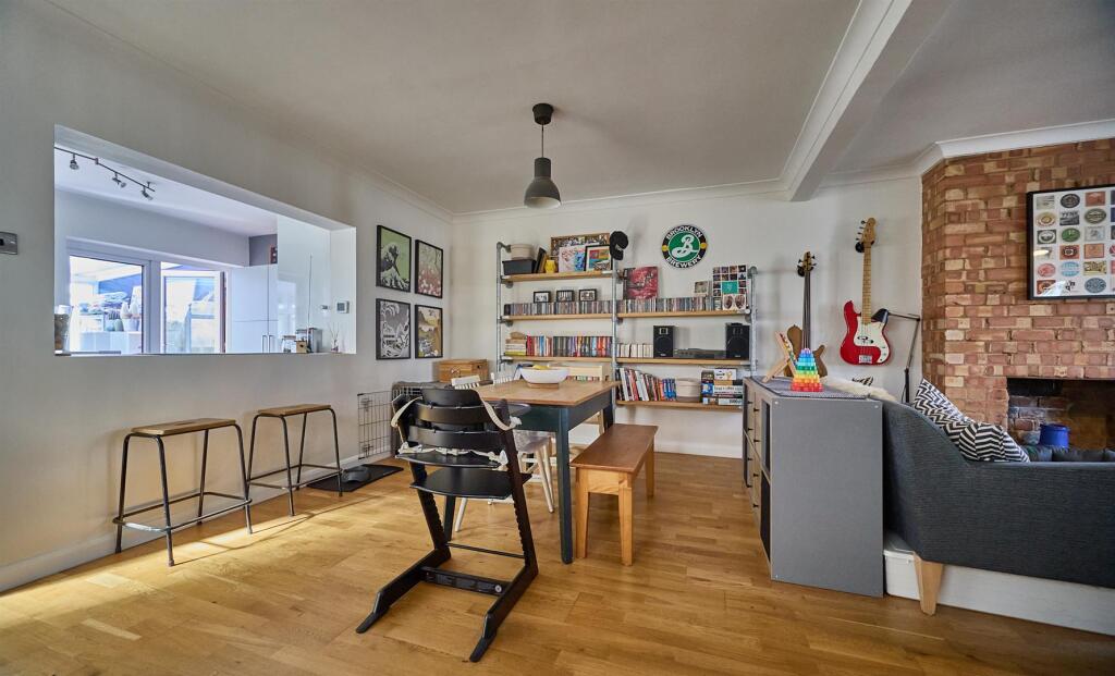 Front Living/Dining Room