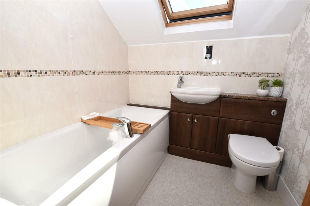 First Floor Bathroom.JPG