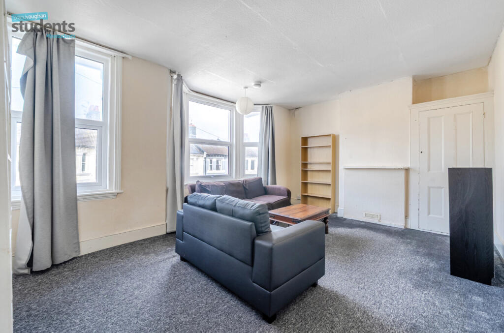 8ce729fd-f24f-4d8...