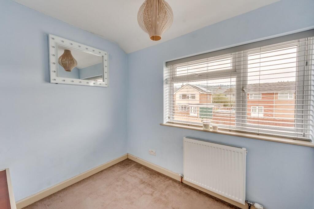 6 Graitney Close Cleeve.jpg