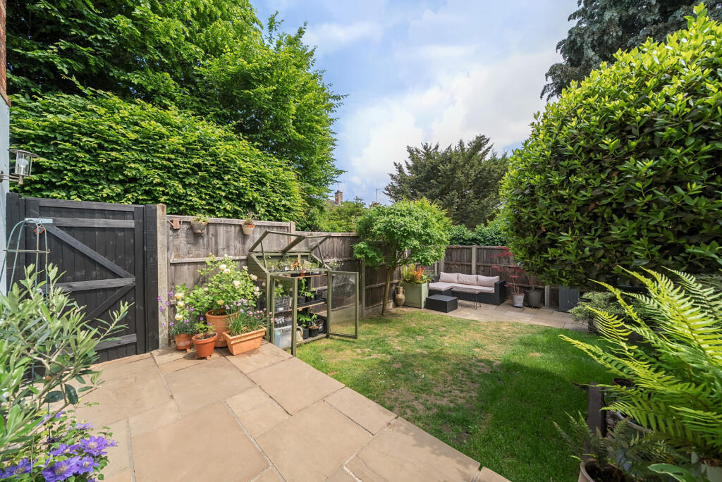 1294561-5-682b30b...