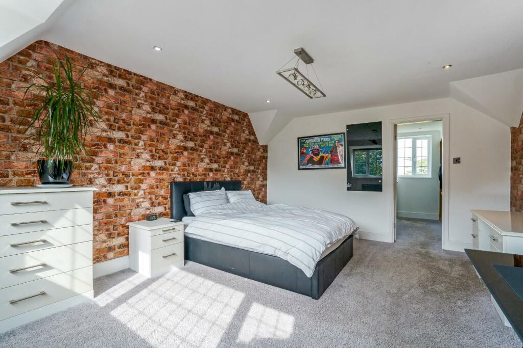 2 HILLWAY 324343  (15).jpg