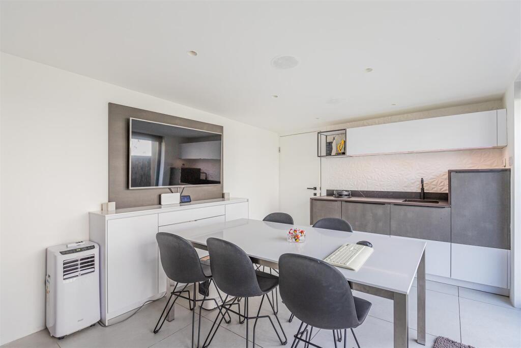 Rhydypenau Road 98a-19.jpg