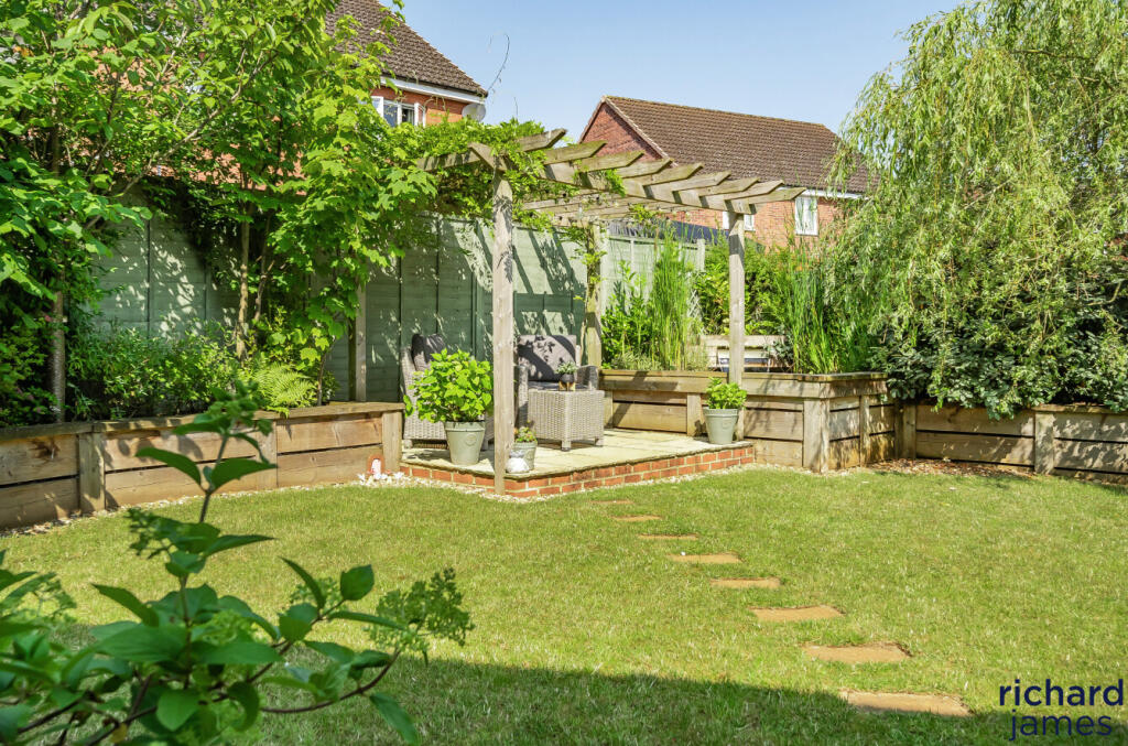 6bc80fe6-7c33-4db...