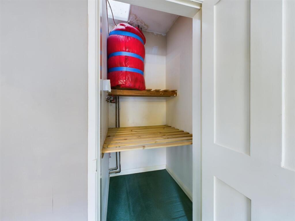 Storage/Airing Cupboard