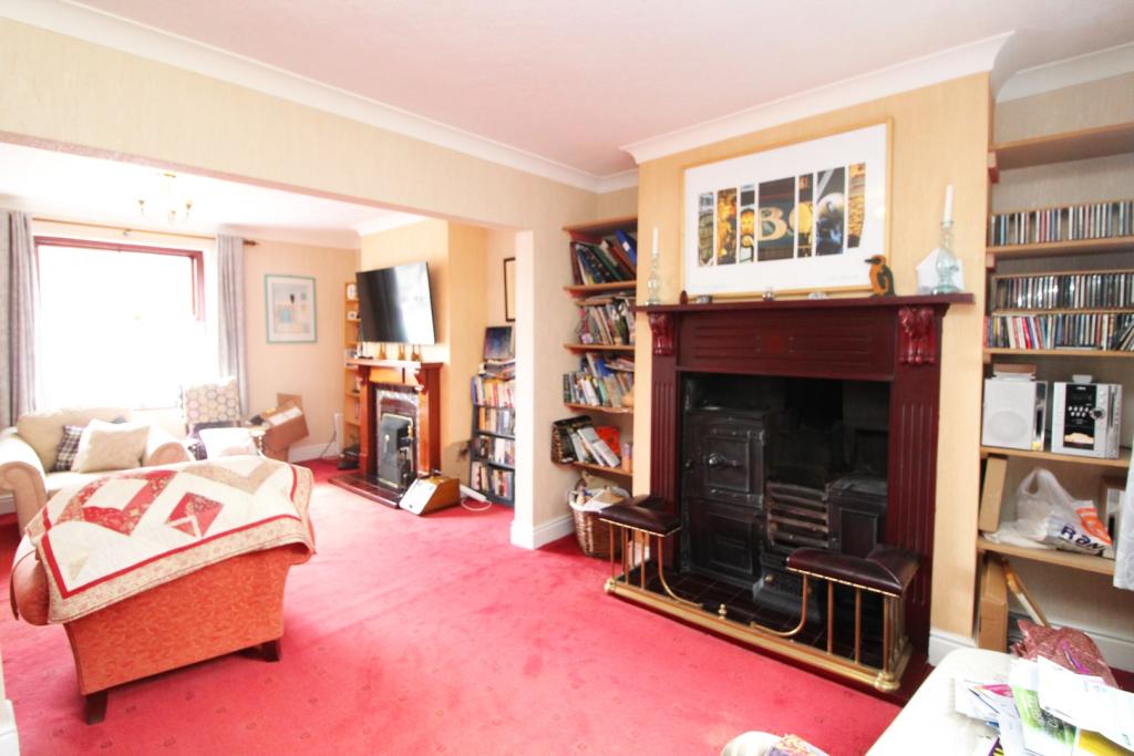 Sitting/Living Area