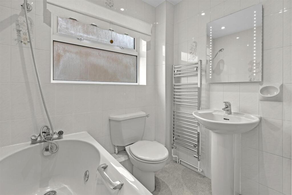 4 Grange Road, HP15 7QZ NEW-17.jpg