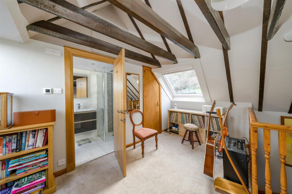 The Blue House Cowdrait-18.jpg