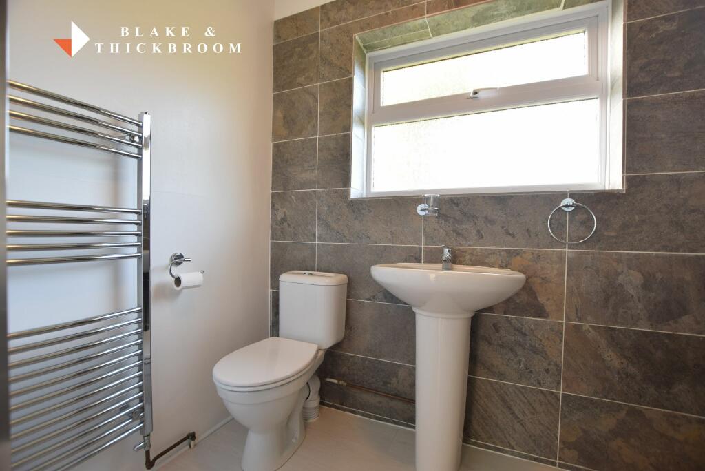 SHOWER ROOM