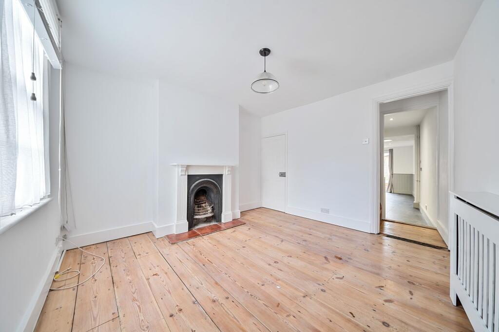 Living Room (3)