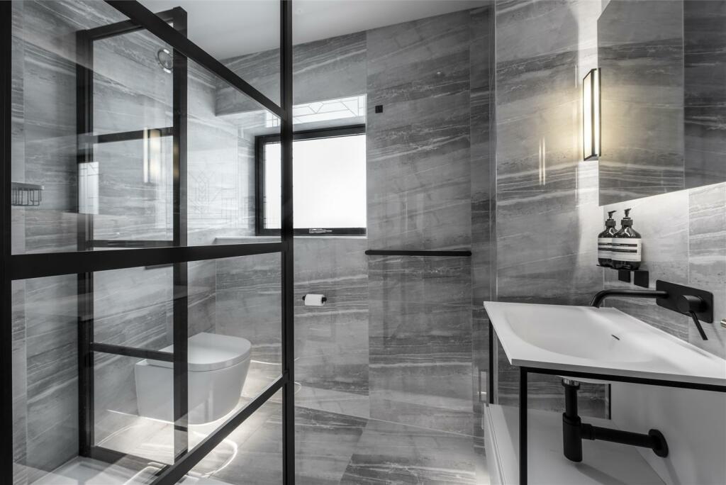 bath 3.jpg