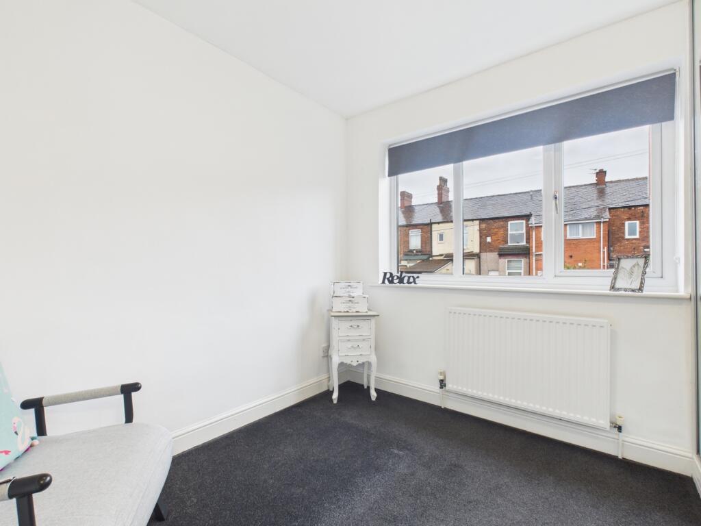 CAM03729G0-PR0197-STILL002