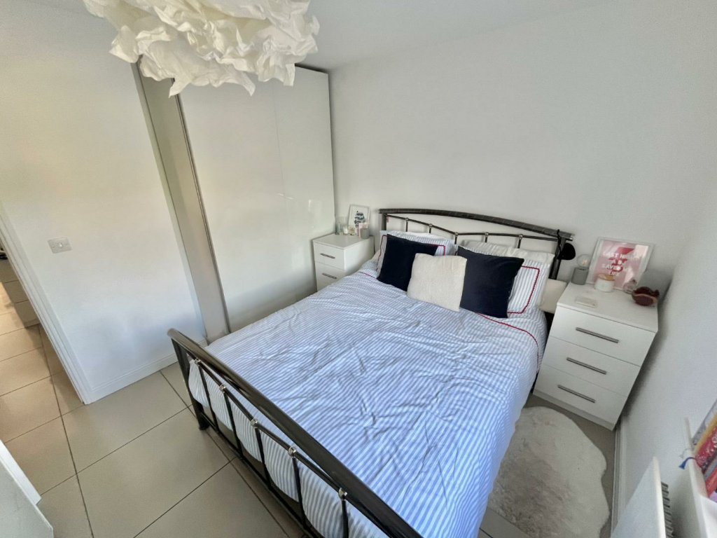 Bedroom 1 Aspect 2