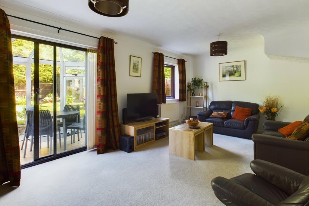 CAM02545G0-PR0224-STILL001