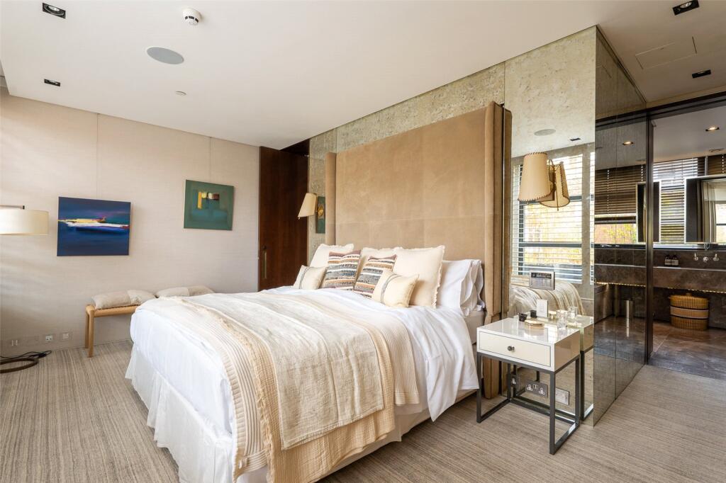 Principal Bedroom