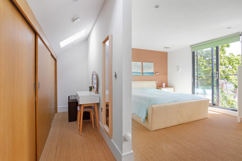 Principle Bedroom and Dressing Area