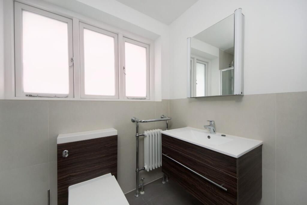 Gv- 20 Tring Ave (22).jpg