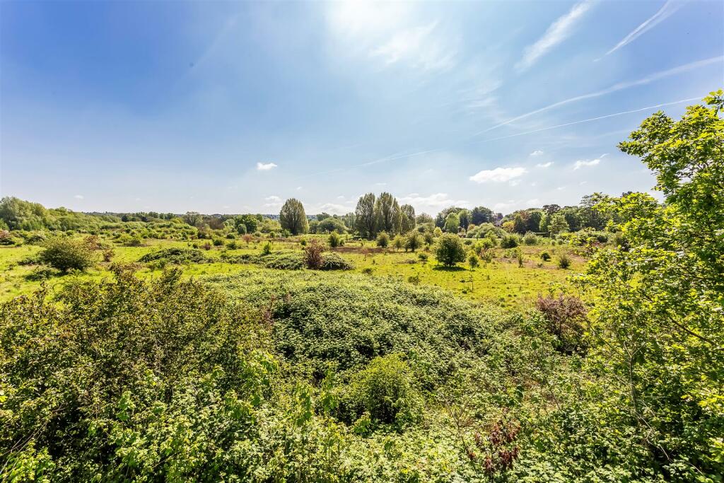 9-Raymead-Way-29.jpg