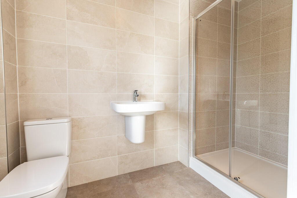 Ensuite Shower Ro...