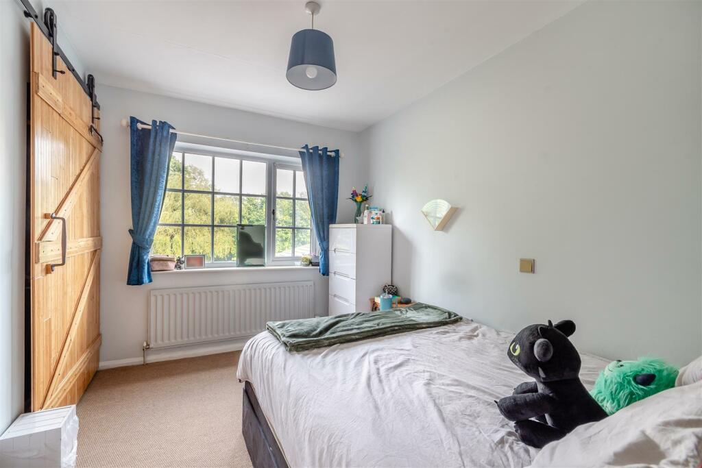 8608791-interior29.jpg
