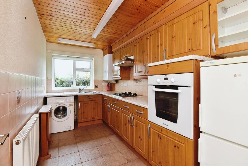 Annex Kitchen:
