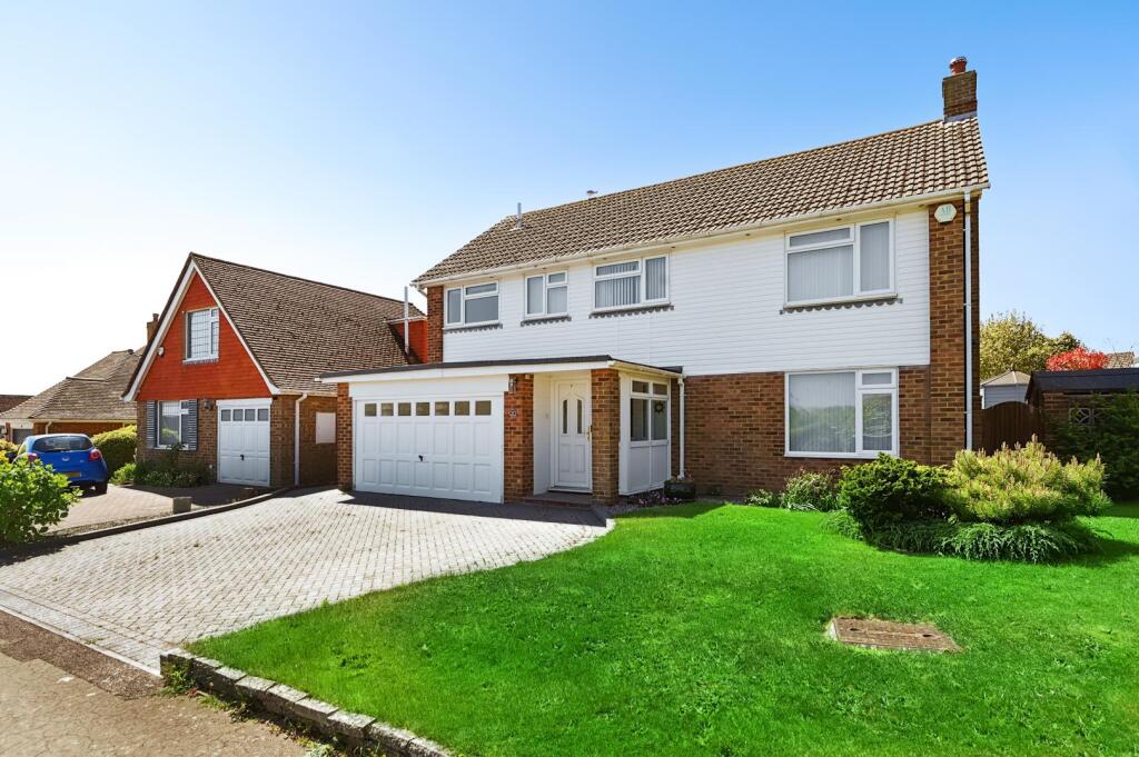 27 Saltdean Way TN39 (23).jpg