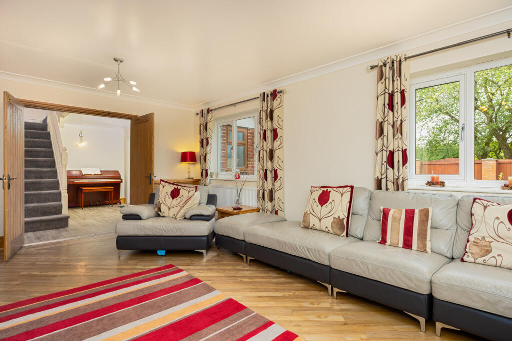20240805-1229_Maison Haus - 4 Brookhouse Mill Ln, 