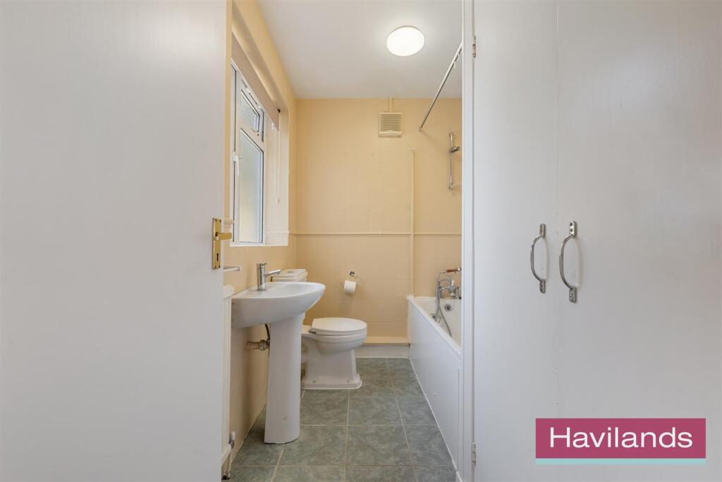 Eaton Park Court-2.jpg