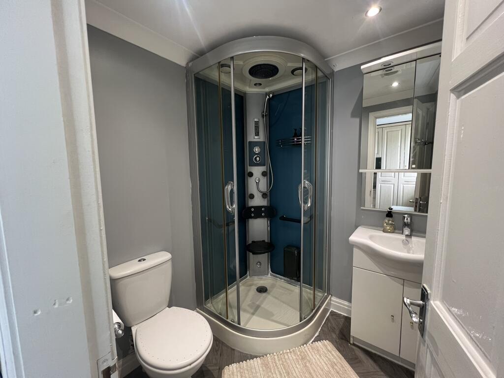 Ensuite