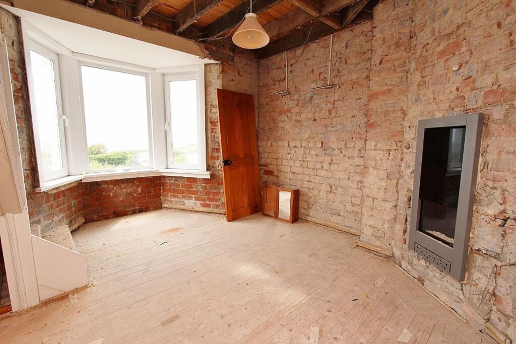Property 2 - Lounge