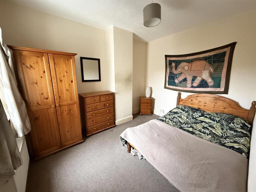 BEDROOM TWO