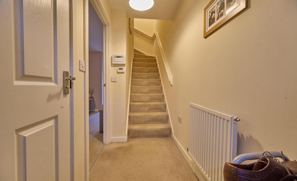 ENTRANCE HALLWAY