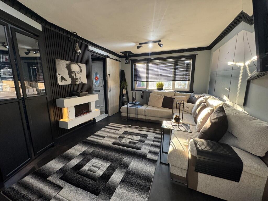 Lounge 1