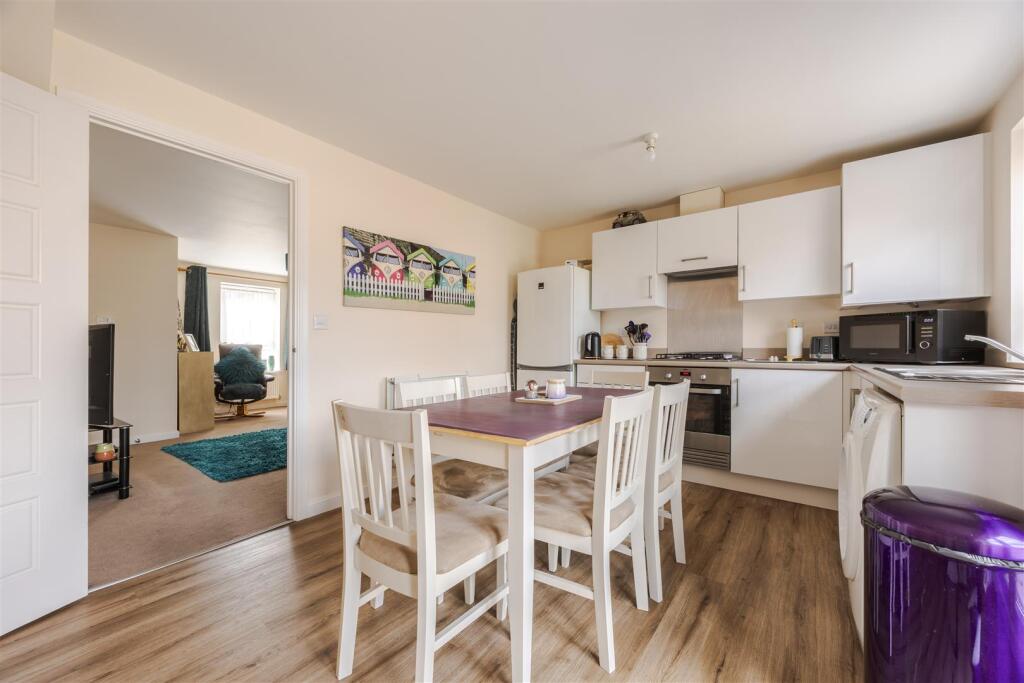 Kitchen diner