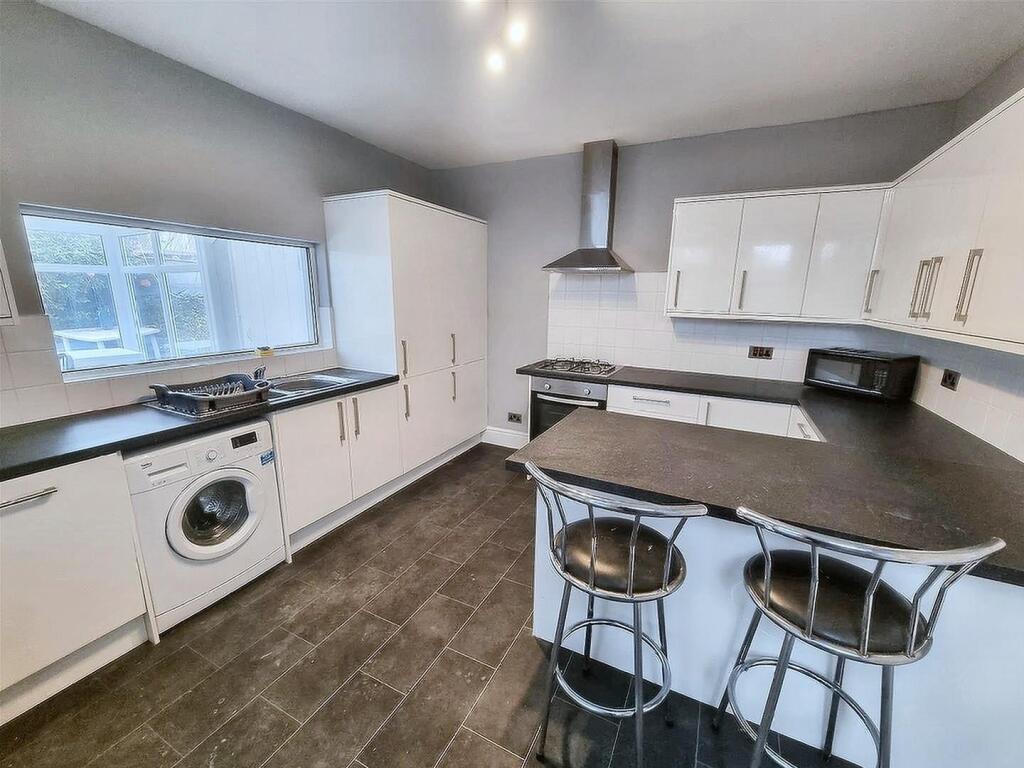 28BAKITCHEN.jpeg