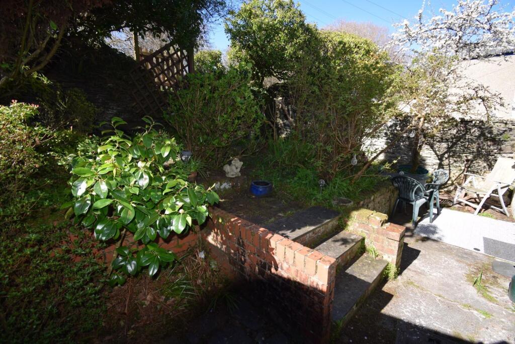 Rear Garden (1).JPG
