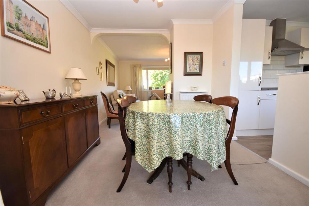 Dining Area.JPG