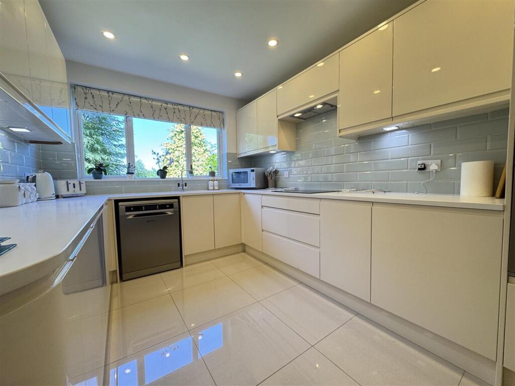 IMG_9402 (Large).JPG