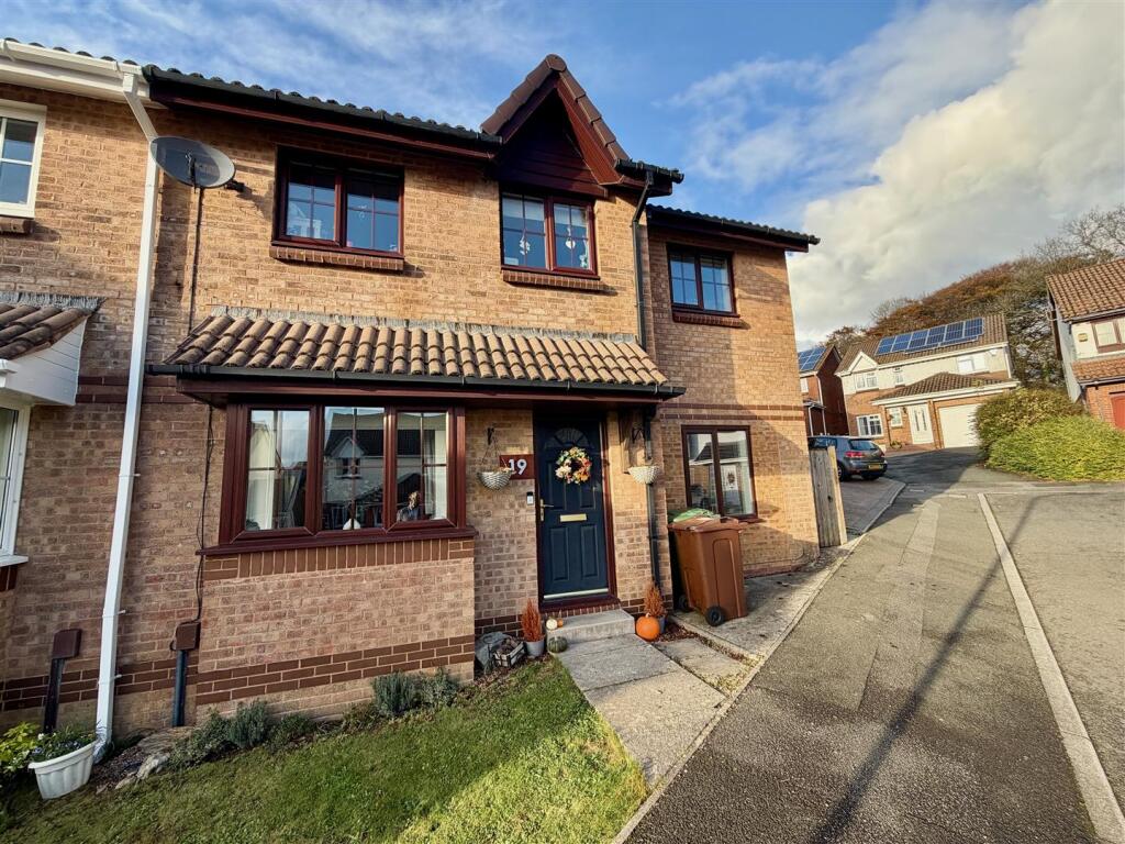 WELLFIELD CLOSE, PLYMPTON, PLYMOUTH PL7 2GY