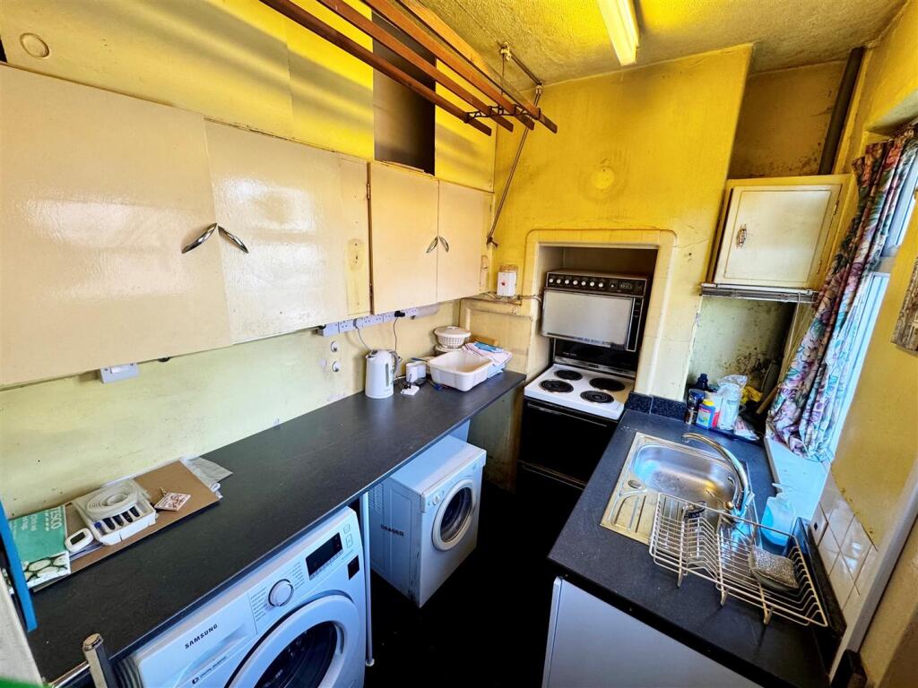 KITCHG.jpg