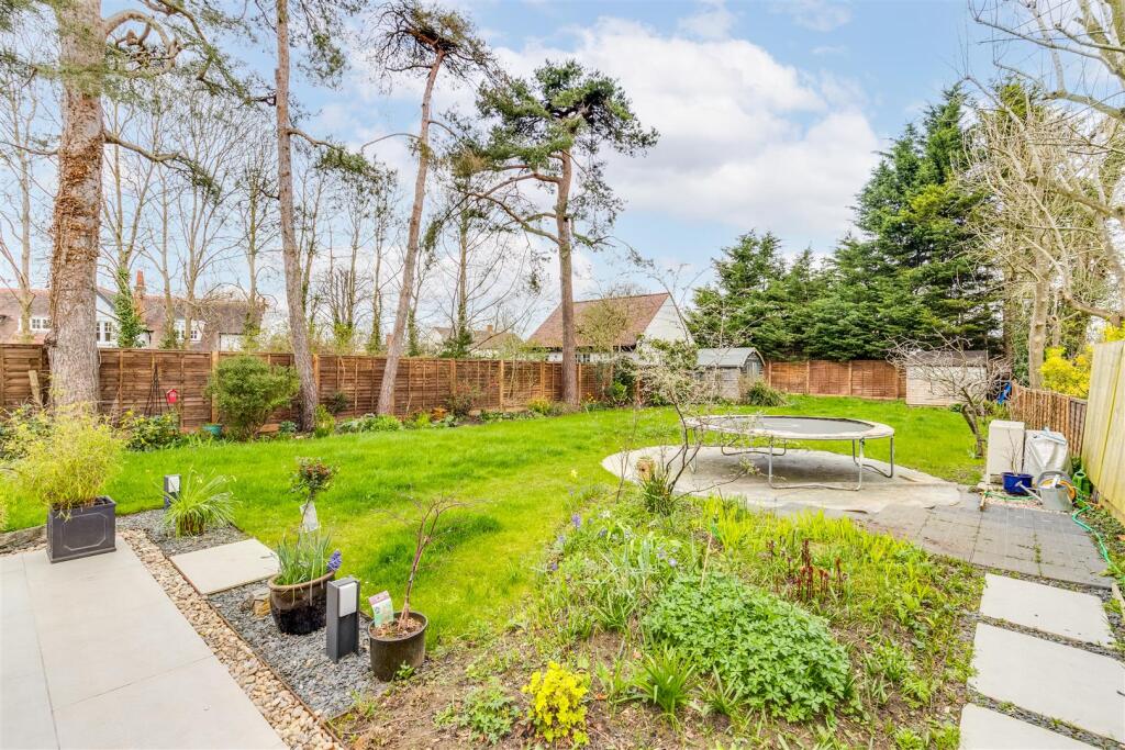 Eastholm Green 9-47.jpg