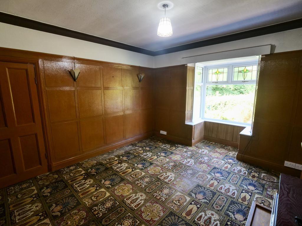 Dining Room Dual Aspect