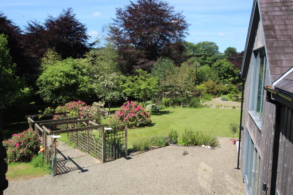 garden view 3.JPG