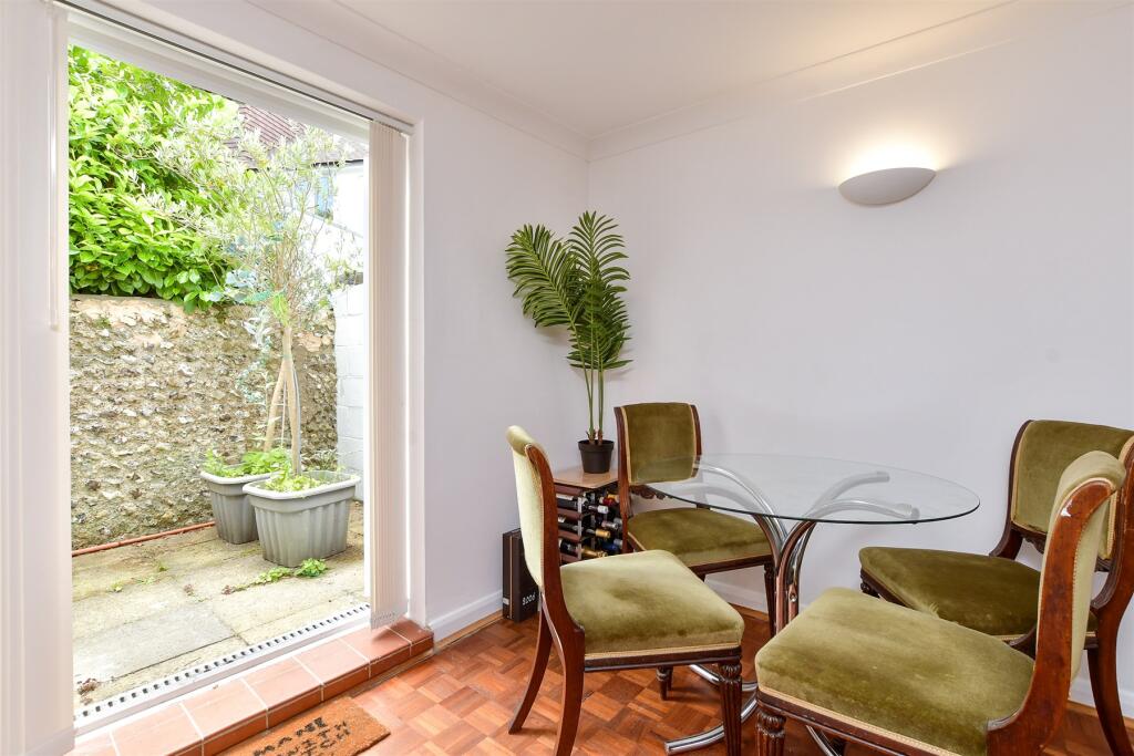 Internal Lifestyle Photograph