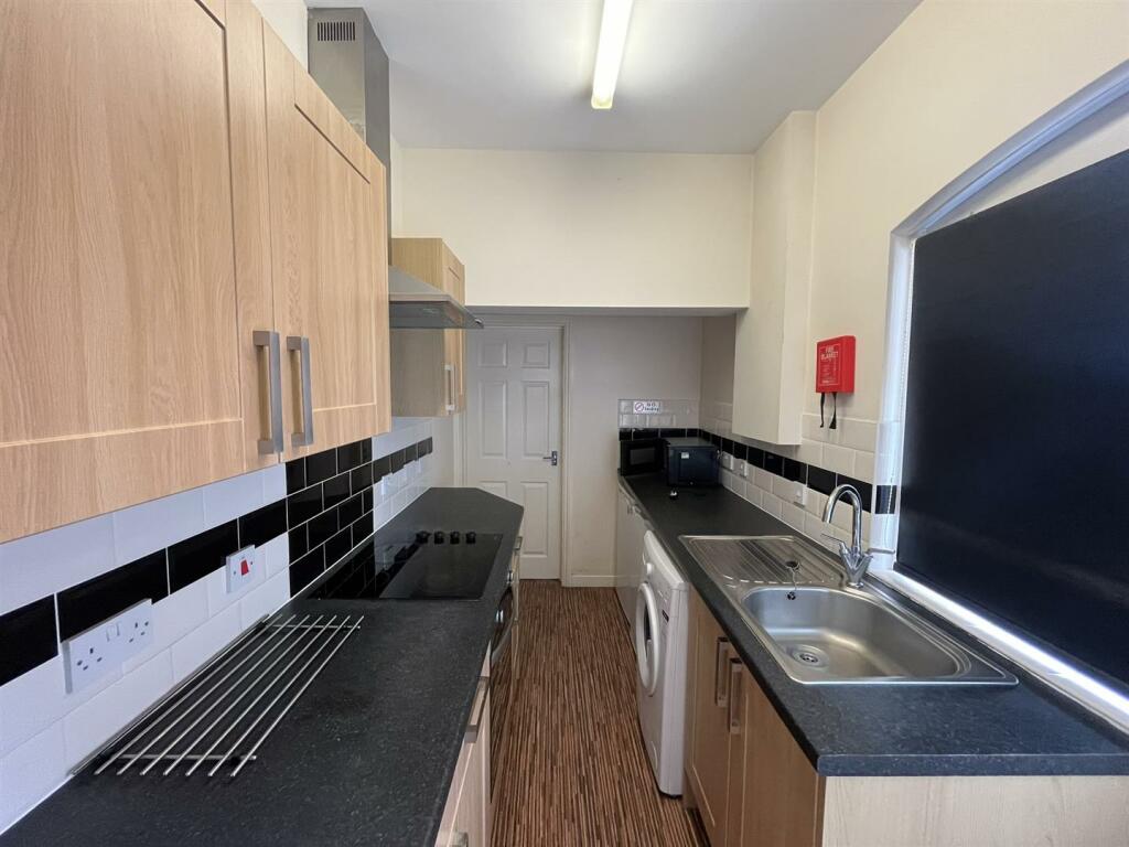Kitchen.JPEG