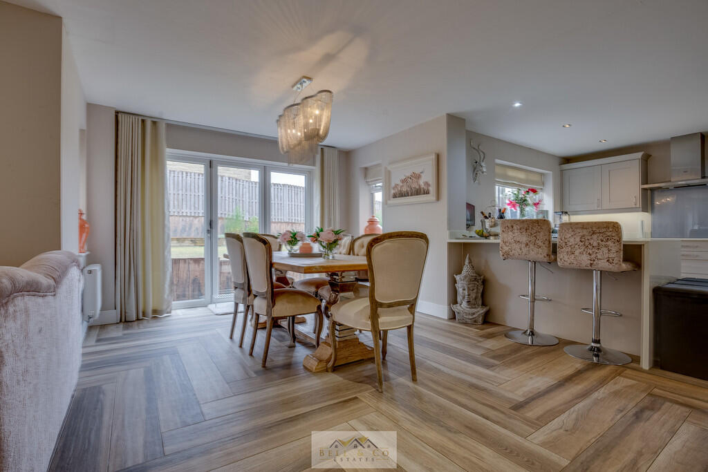 Dining area 1.4