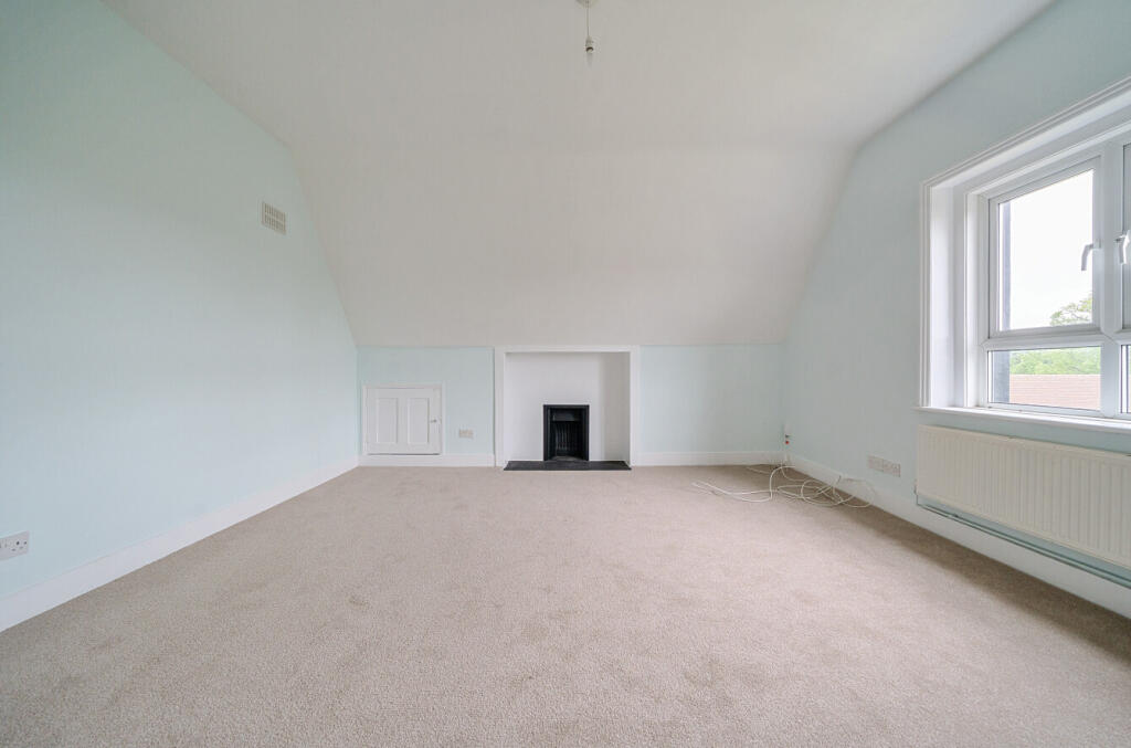 1295313-28-682611...